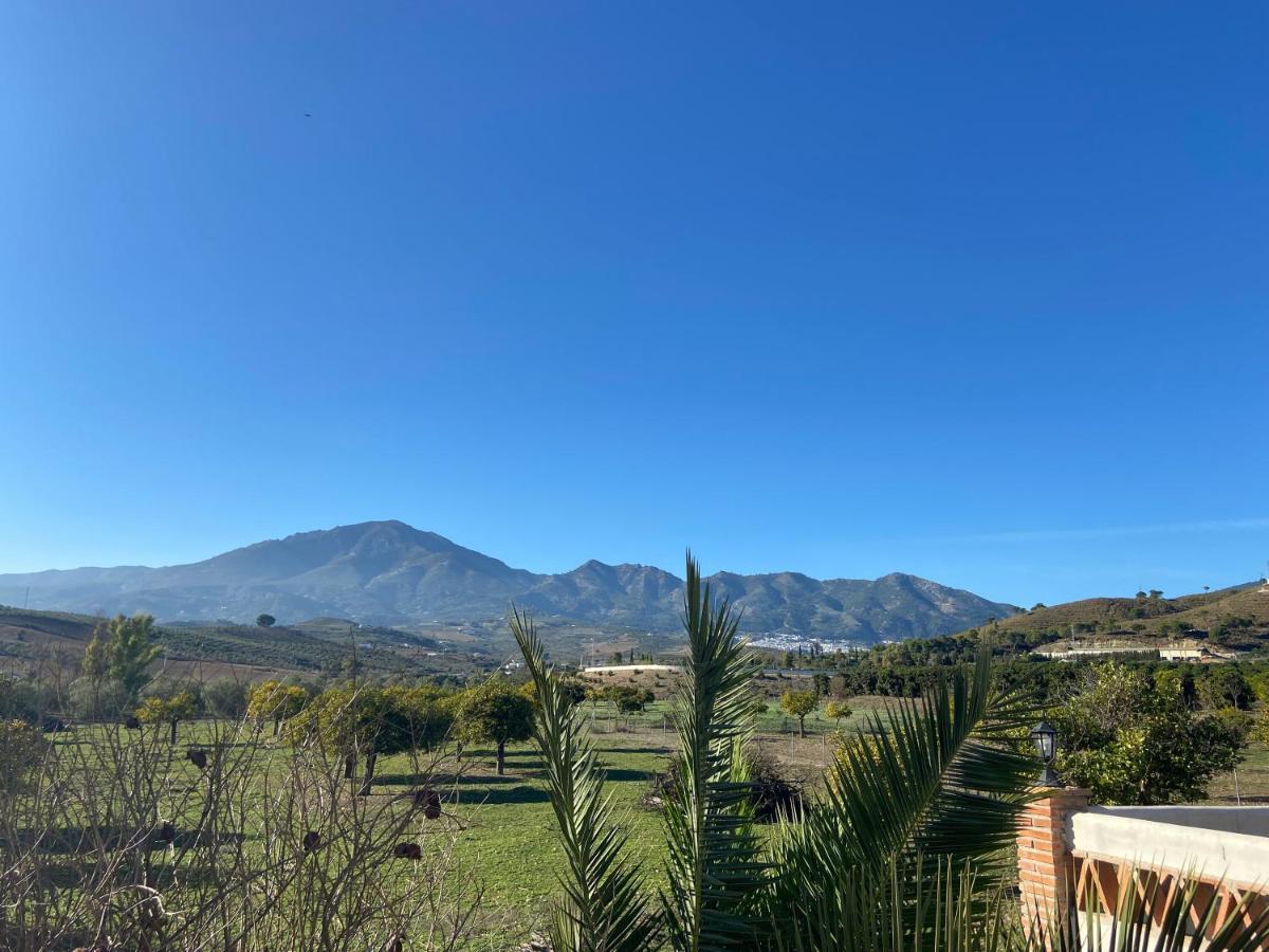 Spacious Villa With Exceptional Views In Malaga Casarabonela Екстер'єр фото