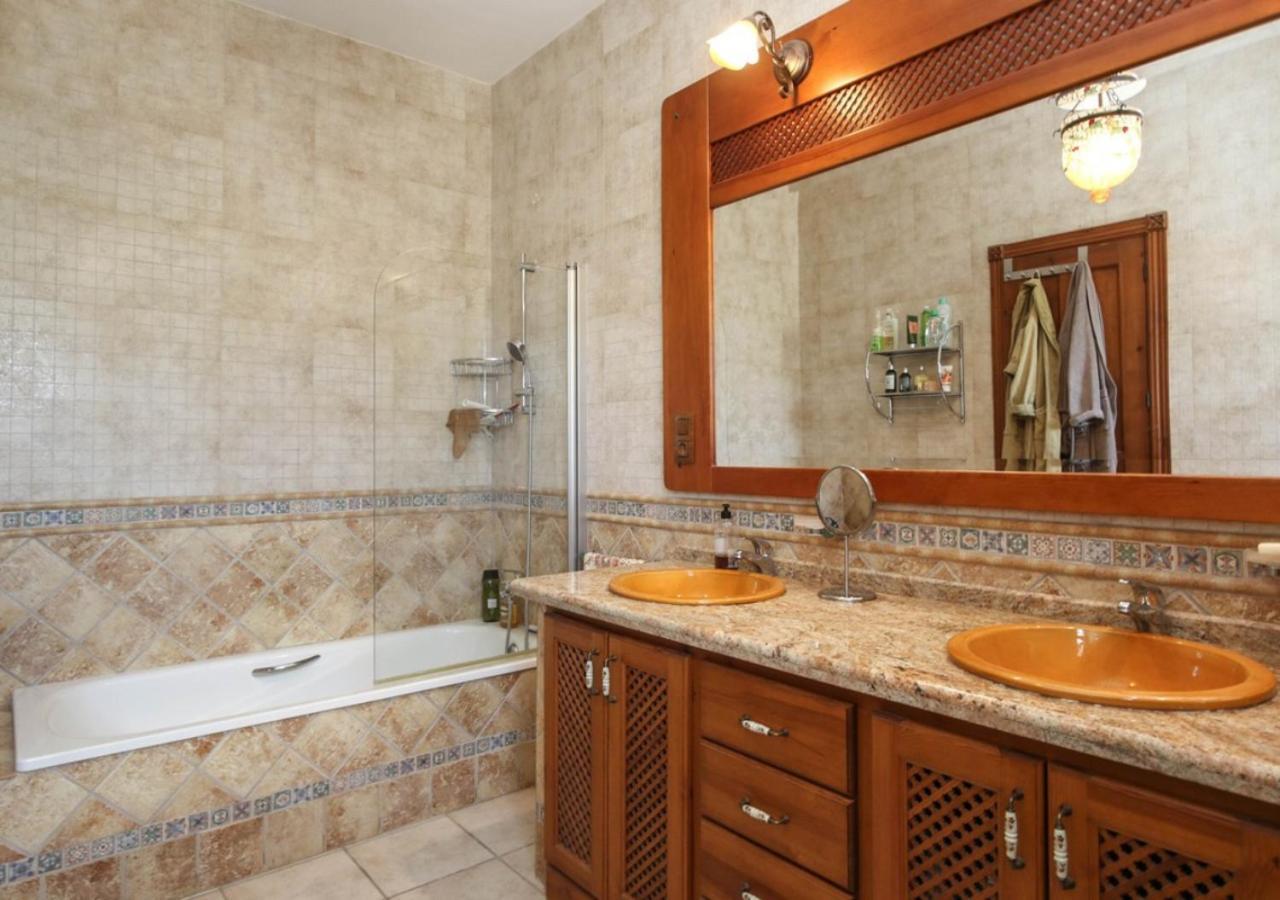 Spacious Villa With Exceptional Views In Malaga Casarabonela Екстер'єр фото