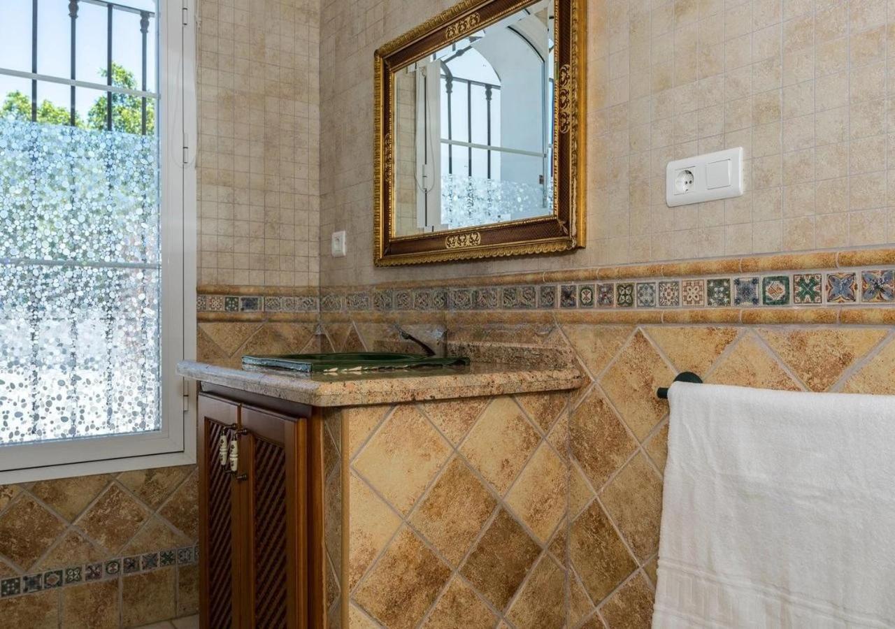 Spacious Villa With Exceptional Views In Malaga Casarabonela Екстер'єр фото